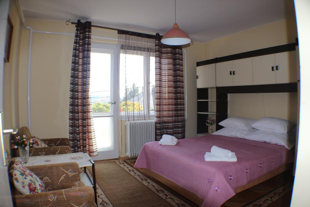 Altan Apartments เฮวิซ ภายนอก รูปภาพ