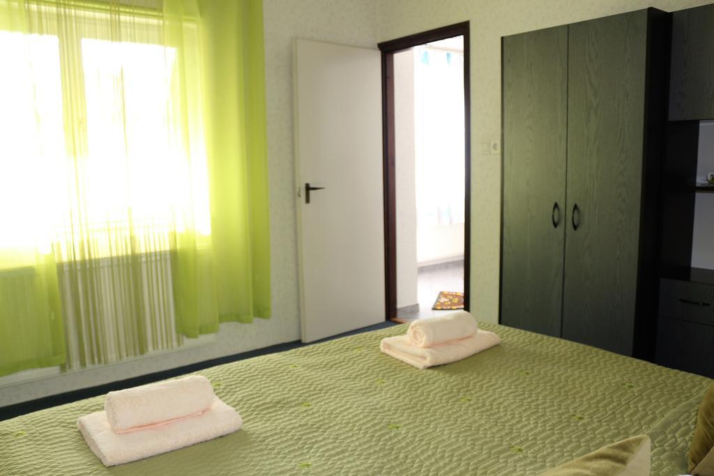 Altan Apartments เฮวิซ ภายนอก รูปภาพ